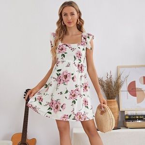 SHEIN Maternity Square Neck Floral Nursing Dress